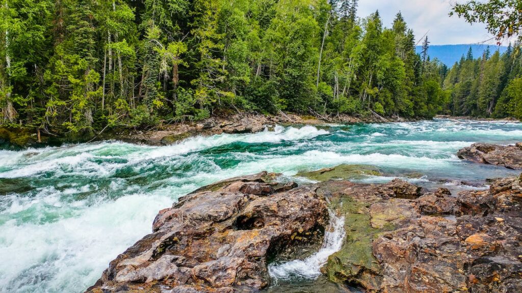 Fluss Natur Landschaft Wasser plätschern Natur Was macht das Geräusch mit uns